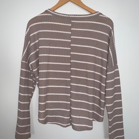 Sweater - Picture 2 of 4